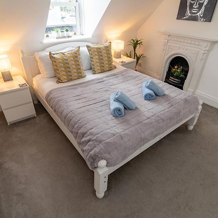 Light Airy 3 Bed Town Cntr Flat 700M To The Beach Bournemouth Exteriör bild