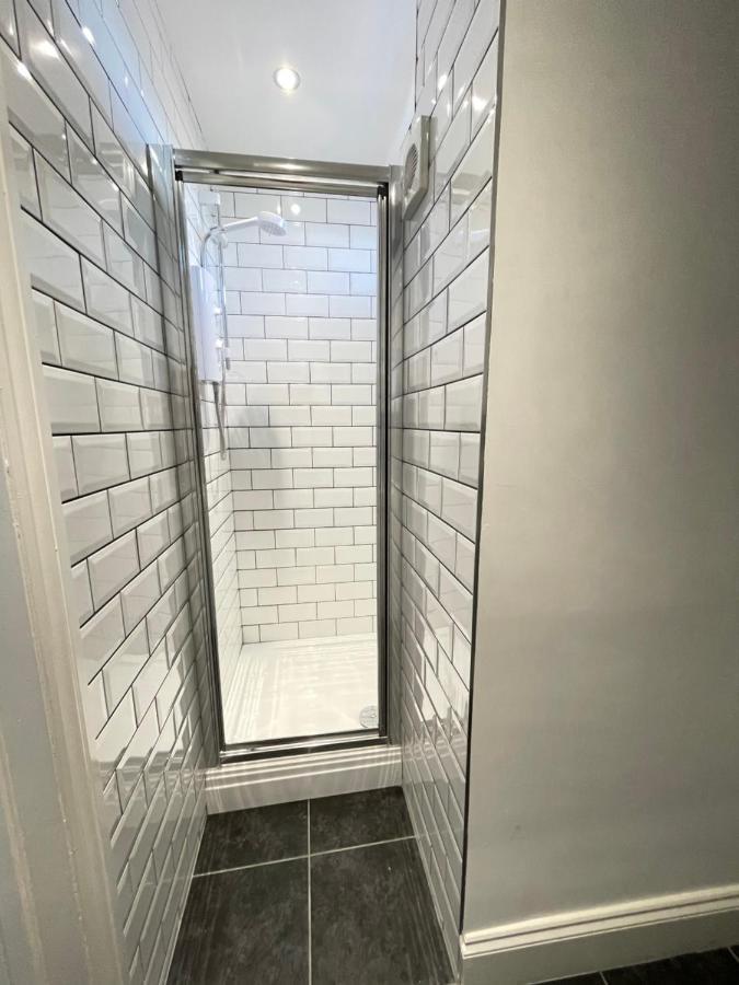 Light Airy 3 Bed Town Cntr Flat 700M To The Beach Bournemouth Exteriör bild