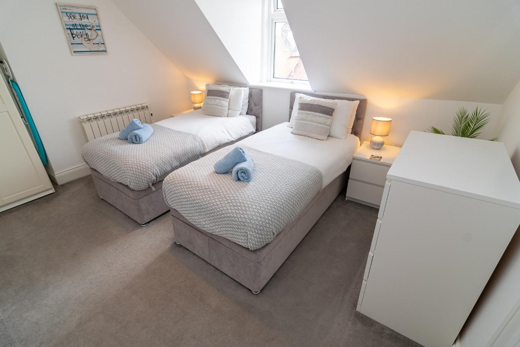 Light Airy 3 Bed Town Cntr Flat 700M To The Beach Bournemouth Exteriör bild
