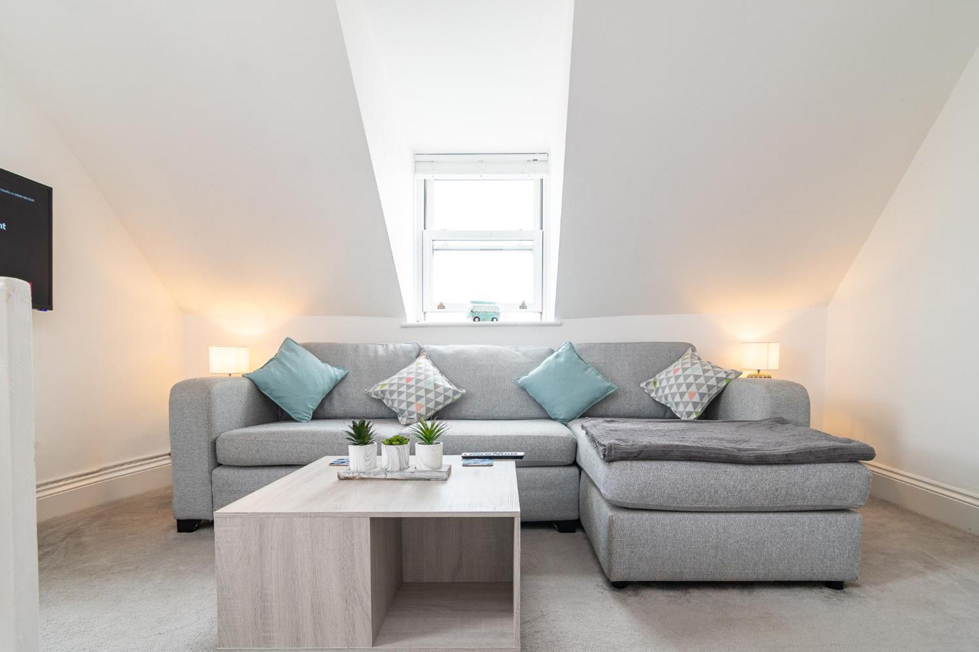 Light Airy 3 Bed Town Cntr Flat 700M To The Beach Bournemouth Exteriör bild