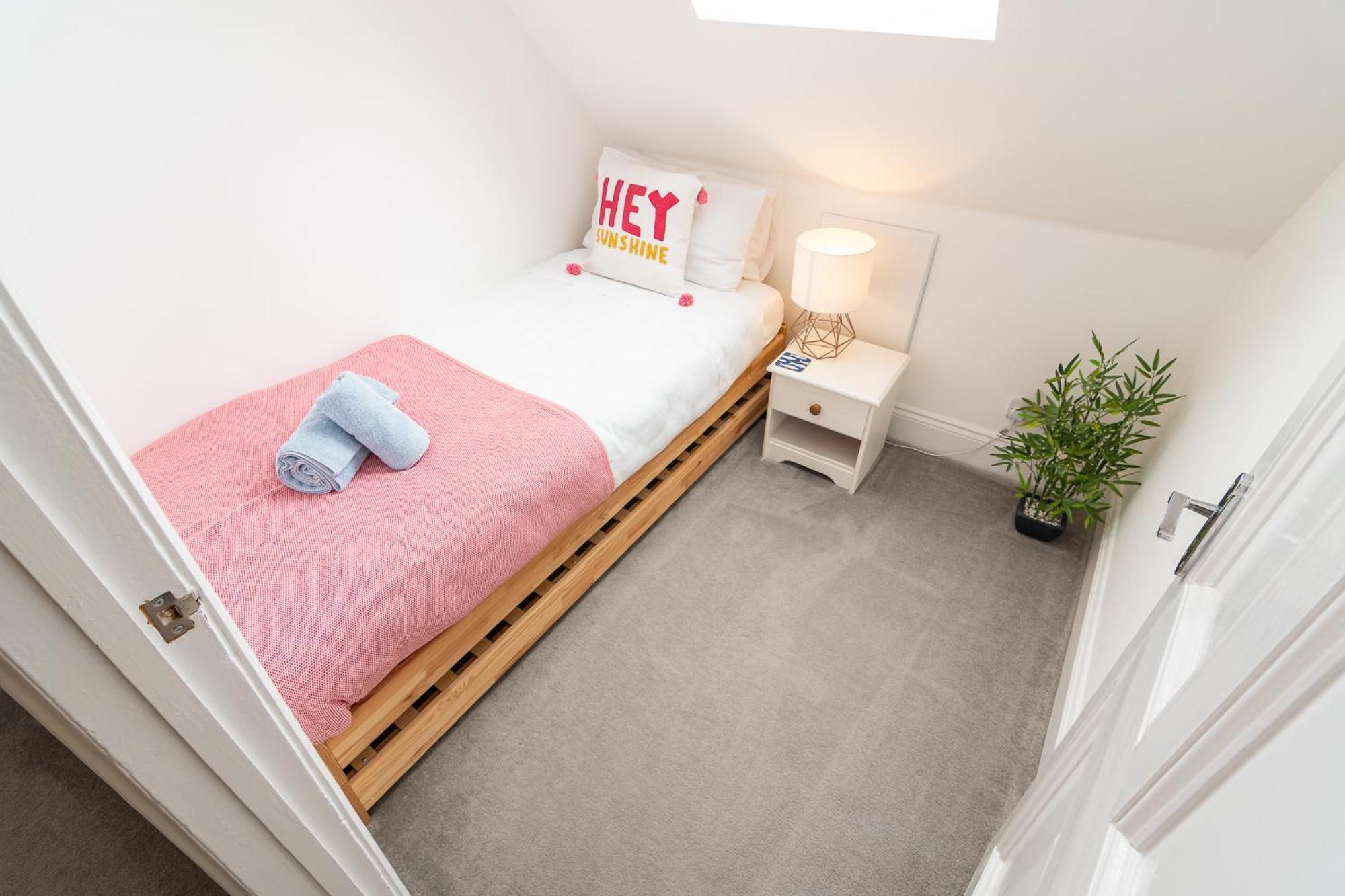 Light Airy 3 Bed Town Cntr Flat 700M To The Beach Bournemouth Exteriör bild